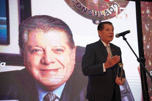 Roberto Romero Pineda, galardonado