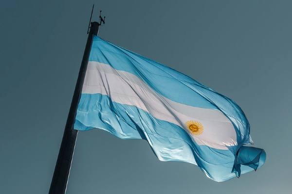 Argentina ante el PCT: una oportunidad estratégica que exige institucionalidad, capacidad técnica y una política nacional de innovación