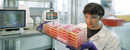 La inteligencia artificial toma la posta de los fármacos y desafía a la PI