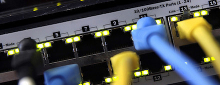Bloquean acceso a 30 sitios web