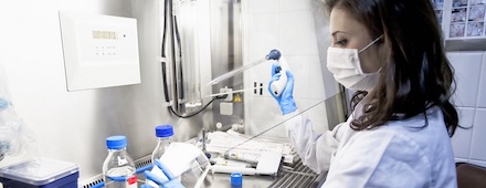 United States transitioning to electronic patent grants occurring April 18