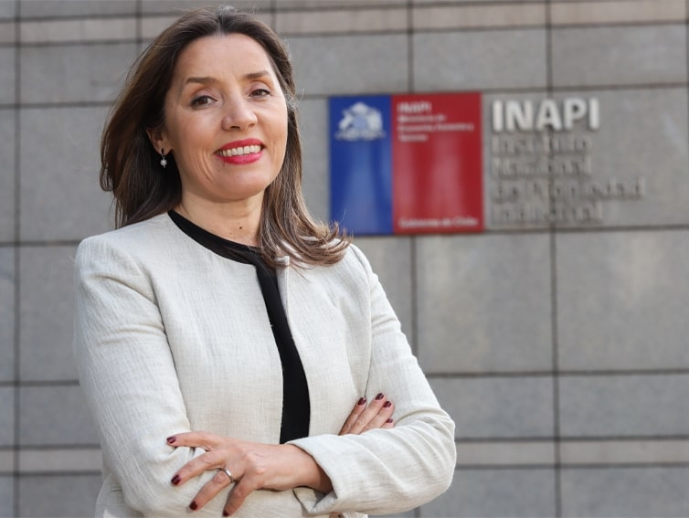 Loreto Bresky deja de ser directora de Inapi