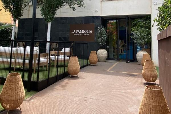 La cadena La Mafia se Sienta a la Mesa adopta otro nombre