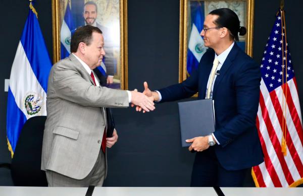 El Salvador enters into an Accelerated Patent Grant agreement with the United States 