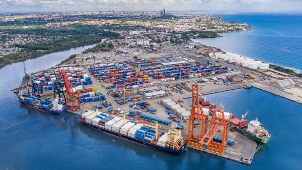 Dominican Republic Intensifies Fight Against Illicit Asian Imports Amid Record Trade Growth