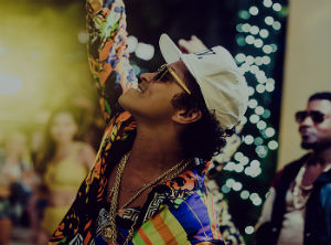 Argentine music legend accuses Bruno Mars of plagiarism