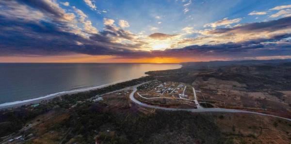 Tourism Doing Business: Investing in El Salvador