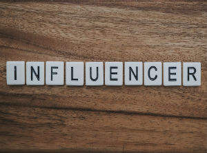 Authorities warn influencers about the risks of deceptive advertising